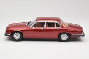 Jaguar XJ Series III Metallic Dark Red MCG 1:18 MCG18176 Metall – Bild 3 von 6