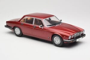 Jaguar XJ Series III Metallic Dark Red MCG 1:18 MCG18176 Metall – Bild 4 von 6
