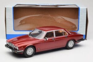 Jaguar XJ Series III Metallic Dark Red MCG 1:18 MCG18176 Metall – Bild 6 von 6