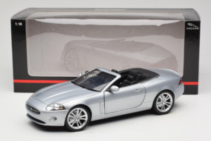 Jaguar XK X150 Cabriolet Silber Minichamps 1:18 153130533 Metall – Bild 8 von 8