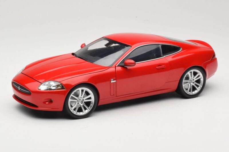 Jaguar XK X150 Rot Minichamps 1:18 150130503 Metall