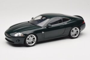 Jaguar XK X150 Coupe Grün Minichamps 1:18 150130501 Metall
