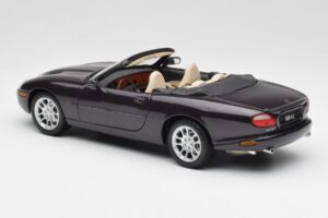 Jaguar XKR X100 Cabriolet Grau Maisto 1:18 50331 Metall – Bild 7 von 8