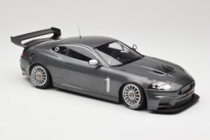 Jaguar XKR GT3 Grey Metallic Minichamps 1:18 150081390 Metall – Bild 4 von 6