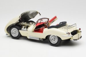 Jaguar XKSS Creme AUTOart 1:18 73512 Metall – Bild 5 von 8