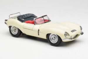 Jaguar XKSS Creme AUTOart 1:18 73512 Metall – Bild 6 von 8