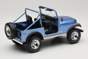 Jeep CJ-7 Laredo Blau MCG 1:18 MCG18553 Metall – Bild 2 von 6