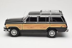 Jeep Grand Wagoneer Schwarz KK-Scale 1:18 KKDC181113 Metall – Bild 3 von 6