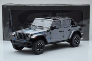 Jeep Wrangler 4xe Silber GT Spirit 1:18 GT419 Resin – Bild 6 von 6