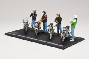 Joe Bar Team Sammlung mit Figuren Solido 1:18 5008 Metall – Bild 3 von 4