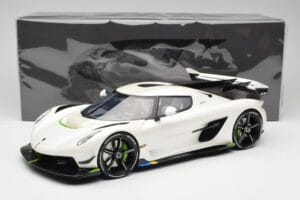 Koenigsegg Jesko Attack Crystal White Pearl GT Spirit 1:12 GT501 Resin – Bild 6 von 6