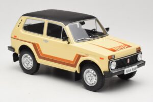 Lada Niva 2121 California Beige MCG 1:18 MCG18004 Metall – Bild 4 von 6
