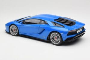 Lamborghini Aventador S LP740-4 Blue Nila AUTOart 1:18 79134 Metall – Bild 7 von 8
