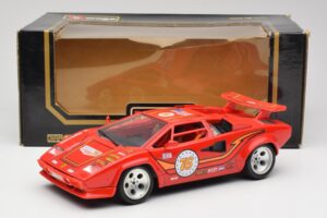 Lamborghini Countach Rot Bburago 1:18 3047 Metall – Bild 8 von 8