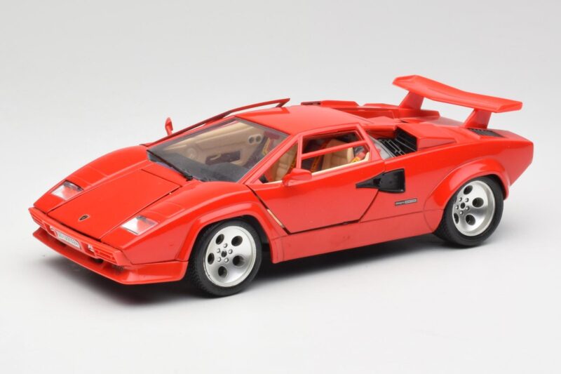 Lamborghini Countach Rot Bburago 1:18 3047-M1 Metall