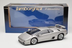 Lamborghini Diablo Silber AUTOart 1:18 70071 Metall – Bild 8 von 8