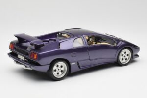 Lamborghini Diablo Lila Maisto 1:18 3028 Metall – Bild 3 von 8