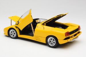 Lamborghini Diablo Roadster Gelb AUTOart 1:18 70092 Metall – Bild 5 von 8