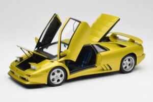 Lamborghini Diablo SE30 Anniversary Edition Gelb Spyder AUTOart 1:18 79157 Metall – Bild 2 von 8