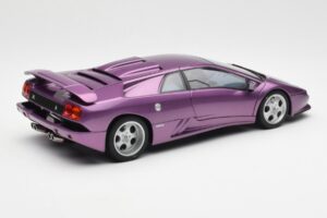 Lamborghini Diablo SE30 Jota Metallic Lila AUTOart 1:18 79142 Komposit – Bild 3 von 8