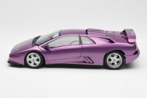 Lamborghini Diablo SE30 Jota Metallic Lila AUTOart 1:18 79142 Komposit – Bild 4 von 8