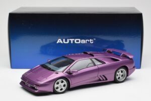 Lamborghini Diablo SE30 Jota Metallic Lila AUTOart 1:18 79142 Komposit – Bild 8 von 8
