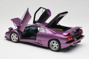 Lamborghini Diablo SE30 Anniversary Edition Metallic Lila AUTOart 1:18 79158 Metall – Bild 5 von 8