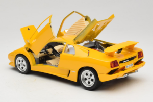 Lamborghini Diablo Gelb Bburago 1:18 3041 Metall – Bild 5 von 8