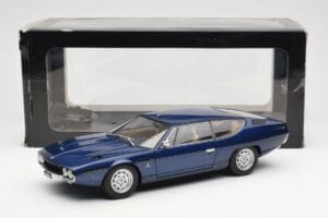 Lamborghini Espada Blau Metallic AUTOart 1:18 74502 Metall – Bild 8 von 8