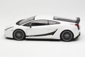 Lamborghini Gallardo Superleggera Monocerus Metallic Weiss AUTOart 1:18 74585 Metall – Bild 4 von 8