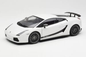 Lamborghini Gallardo Superleggera Monocerus Metallic Weiss AUTOart 1:18 74585 Metall
