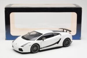 Lamborghini Gallardo Superleggera Monocerus Metallic Weiss AUTOart 1:18 74585 Metall – Bild 8 von 8