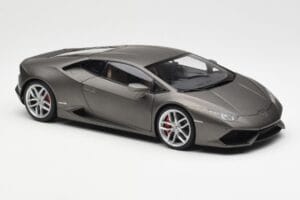 Lamborghini Huracan LP610-4 Grau AUTOart 1:18 74606 Komposit – Bild 6 von 8