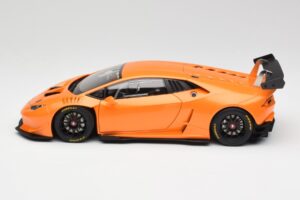 Lamborghini Huracan LP620-2 Super Trofeo Arancio Borealis Pearl Effect Orange AUTOart 1:18 81558 Metall – Bild 4 von 8