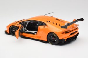 Lamborghini Huracan LP620-2 Super Trofeo Arancio Borealis Pearl Effect Orange AUTOart 1:18 81558 Metall – Bild 5 von 8