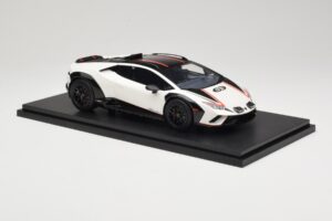 Lamborghini Huracan Sterrato No. 63 Weiss TopSpeed 1:18 TS0610 Resin – Bild 4 von 6