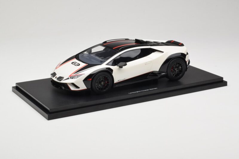 Lamborghini Huracan Sterrato No. 63 Weiss TopSpeed 1:18 TS0610 Resin