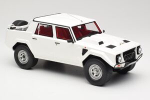 Lamborghini LM002 Weiss Kyosho 1:18 GTS18508W Resin – Bild 4 von 6