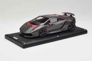 Lamborghini Sesto Elemento Matte Black MR Collection 1:18 LAMB054 Resin – Bild 2 von 6