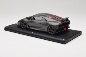 Lamborghini Sesto Elemento Matte Black MR Collection 1:18 LAMB054 Resin – Bild 5 von 6