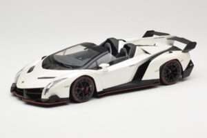 Lamborghini Veneno Roadster Weiss Mit Roter Linie Kyosho 1:18 C09502W Metall