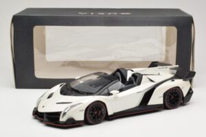 Lamborghini Veneno Roadster Weiss Mit Roter Linie Kyosho 1:18 C09502W Metall – Bild 6 von 6
