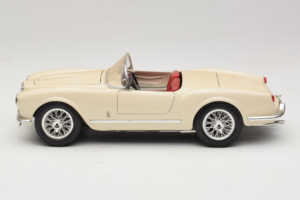 Lancia Aurelia B24 Spider Beige Bburago 1:18 3010-M2 Metall – Bild 4 von 8