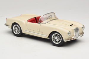 Lancia Aurelia B24 Spider Beige Bburago 1:18 3010-M2 Metall – Bild 6 von 8