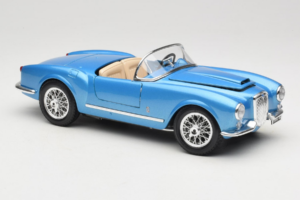 Lancia Aurelia B24 Spider Blau Bburago 1:18 3010-M1 Metall – Bild 6 von 8