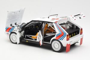 Lancia Delta HF 4WD #6 M. Biasion / T. Siviero Martini Rally Monte Carlo 1987 Kyosho 1:18 08960A Metall – Bild 5 von 8