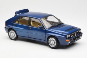 Lancia Delta HF Integrale Evo II Blau Kyosho 1:18 08341BL Metall – Bild 6 von 8