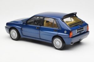 Lancia Delta HF Integrale Evo II Blau Kyosho 1:18 08341BL Metall – Bild 7 von 8