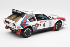 Lancia Delta S4 Martini #4 H. Toivonen / S. Cresto Rally Tour de Corse 1986 AUTOart 1:18 88620 Metall – Bild 3 von 8