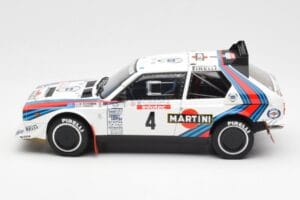 Lancia Delta S4 Martini #4 H. Toivonen / S. Cresto Rally Tour de Corse 1986 AUTOart 1:18 88620 Metall – Bild 4 von 8